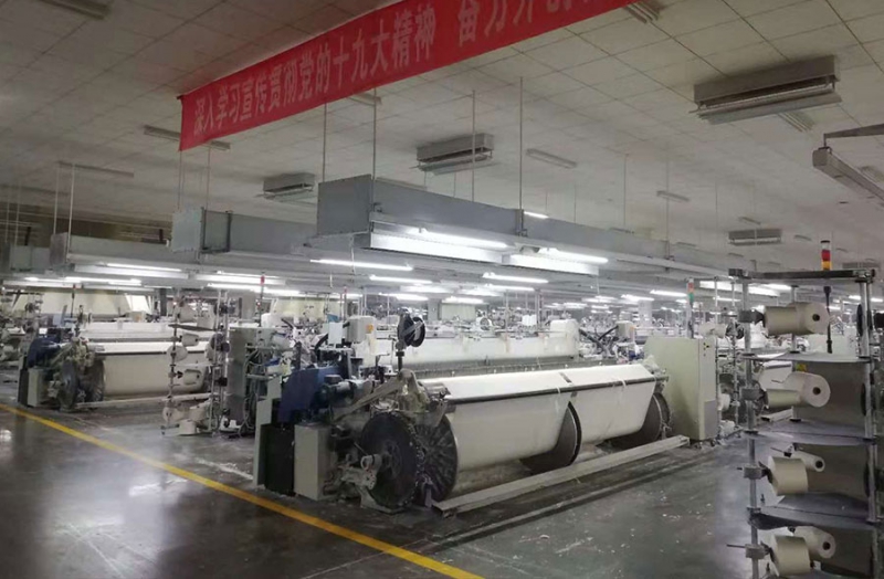 衬衫亚美体育（北京）责任有限公司生产车间